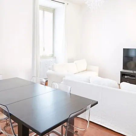 Prestige Boutique Homes - Duomo 2 * Mediolan